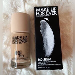 MAKE UP FOR EVER HD SKIN UNDETECTABLE FOUNDATION